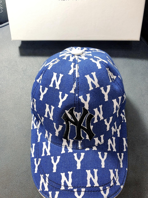 ブランド帽子背面デザイン